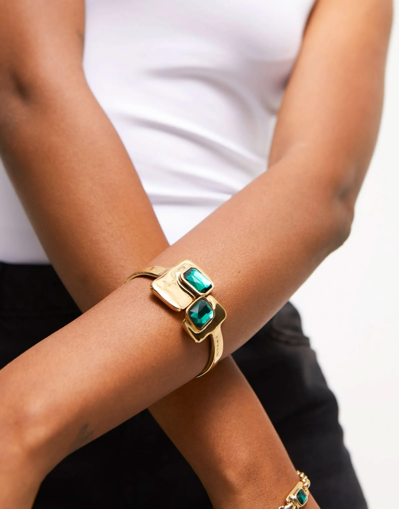 18k Gold Plated Ser Magnetica Green Bangle Bracelet PUL2486VRDORO0 Unode50 Jewelry And Accessories