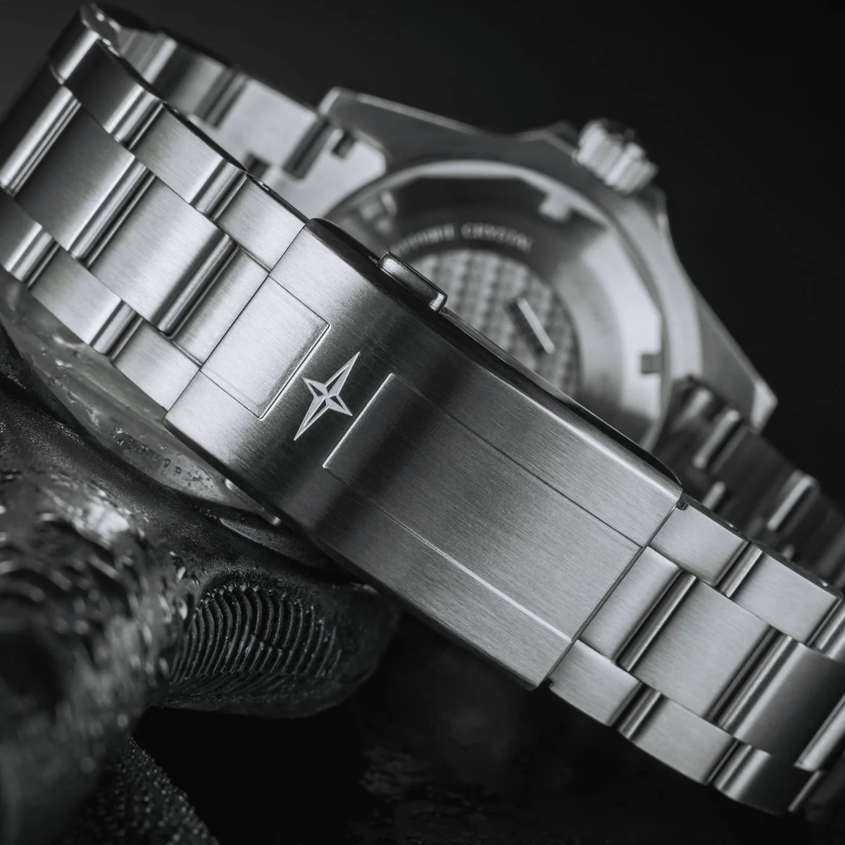 Davosa Watches Davosa Ternos Professional 68h Automatic Watch