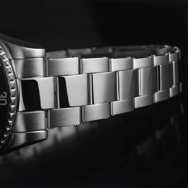 Davosa Watches Davosa Ternos Sixties Sapphire Crystal Watch