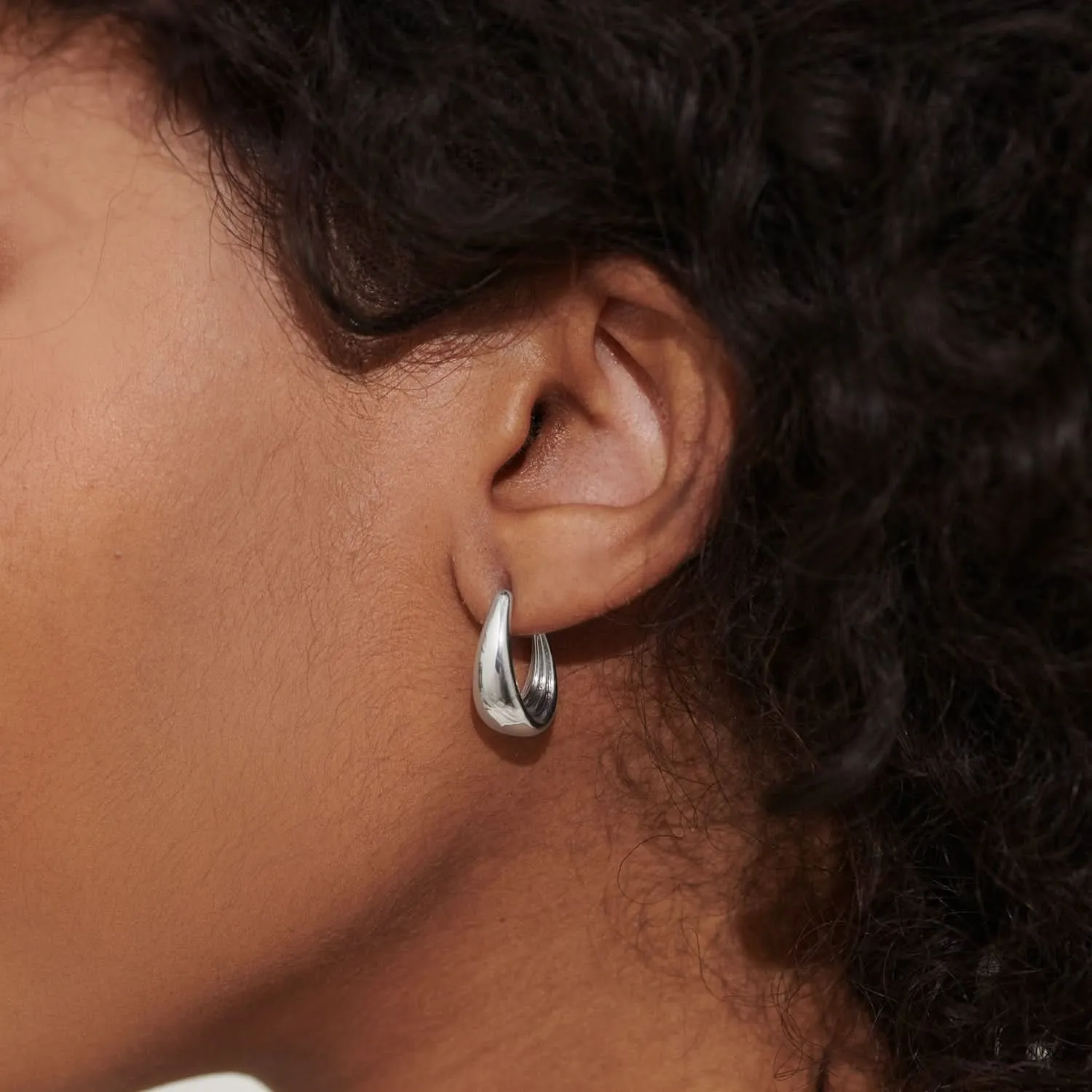 Soul Shine Tapered Hoops Silver Plated Hoop Earrings 8476 Joma Jewellery