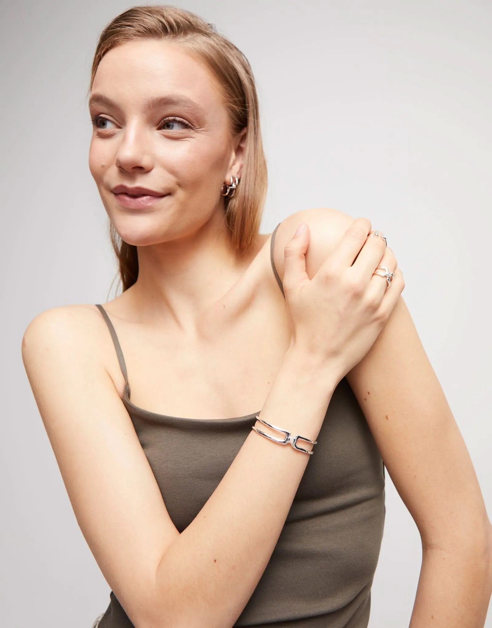 Sterling Silver Plated Ser Indomable White Bangle Bracelet PUL2446BLNMTL0 Unode50 Jewelry And Accessories